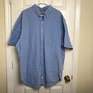 Izod short sleeve shirt. Size 2XLT